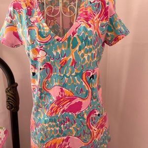 Lilly Pulitzer Top XS. Peel and Eat Michelle V - Neck Top. Flamingos